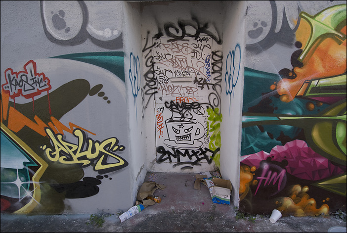 p2009 12 d200 0012m